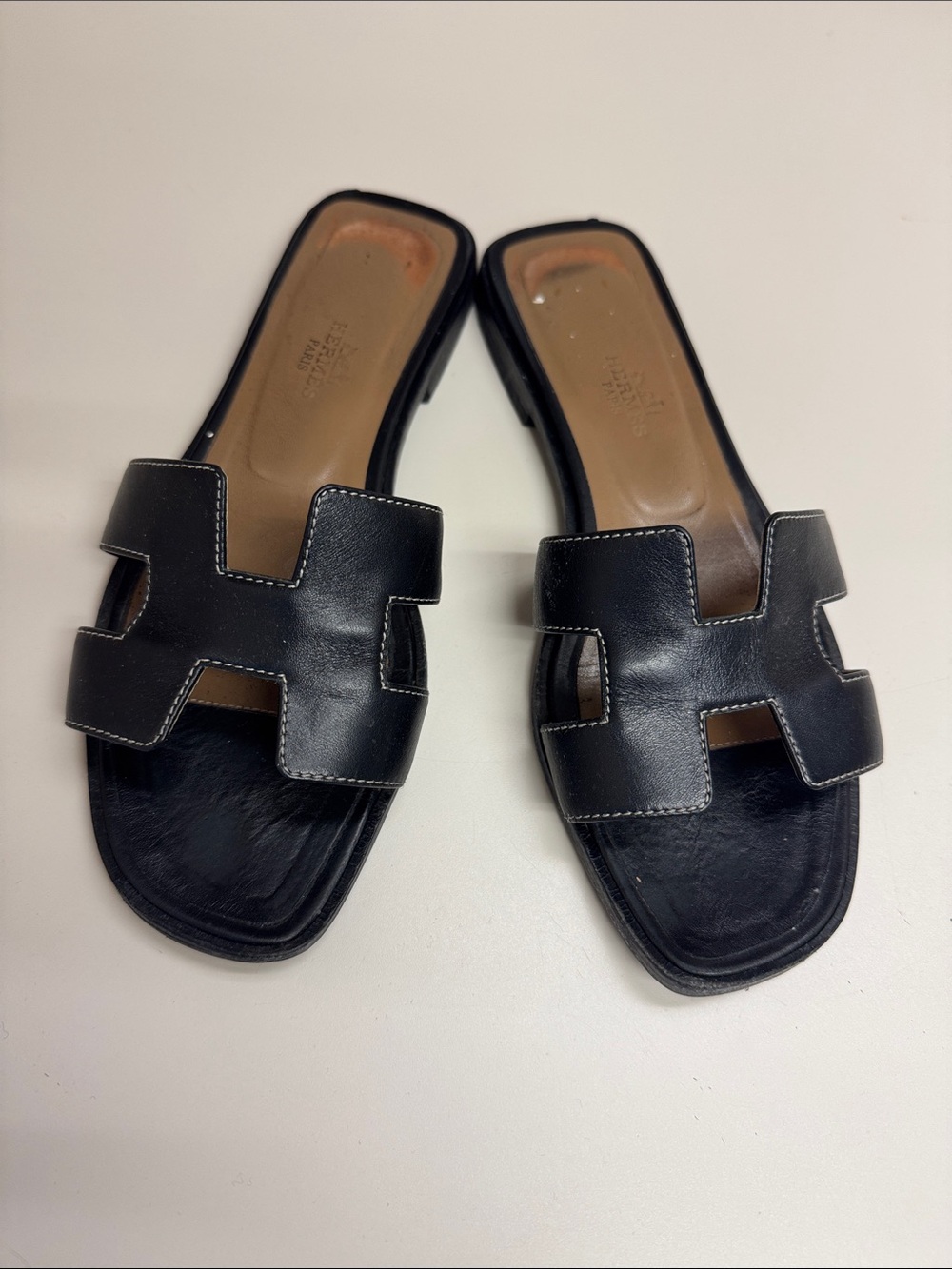 Hermes Black Oran Leather Slide Sandals with Tan Insole GUC size 37